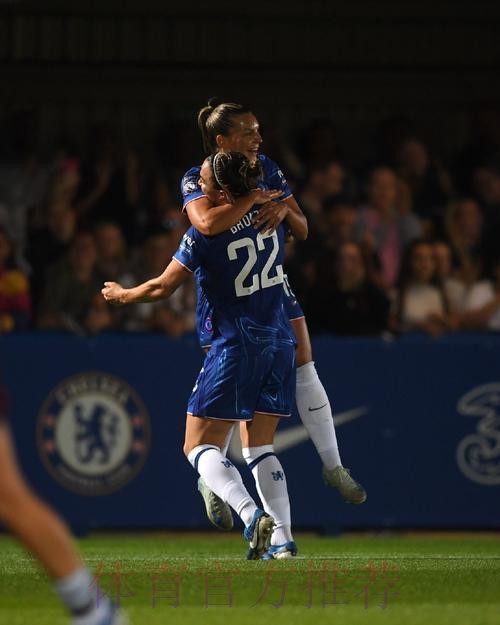 銀河艦隊老婦人合演入球「大」戰