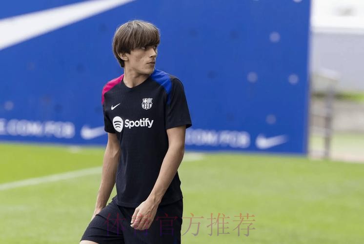 18岁巴萨B队中卫昆卡引科莫、AC米兰争夺